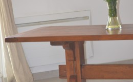 Table monastère